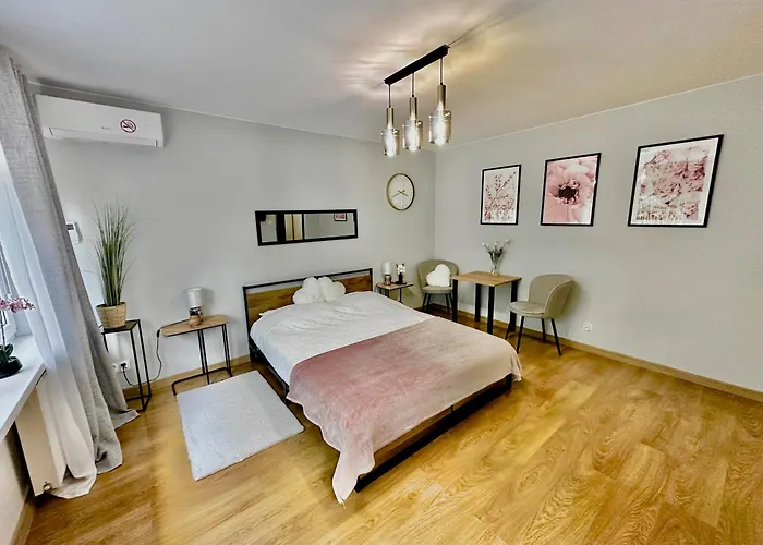 Metro Mlociny شقة *